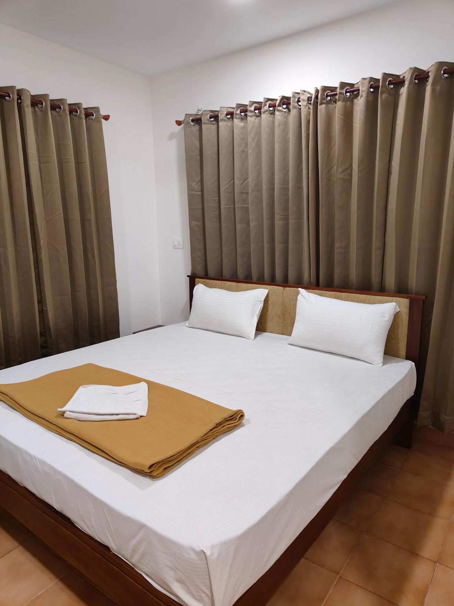 Kochi Hotel Nova מראה חיצוני תמונה